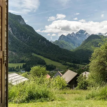 Mountain View Glamping Hébergement de vacances Dovje